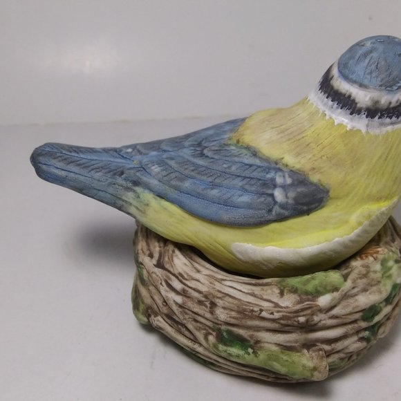 bluebird on nest salt and  pepper shakers Ceramic - Picture 3 of 8